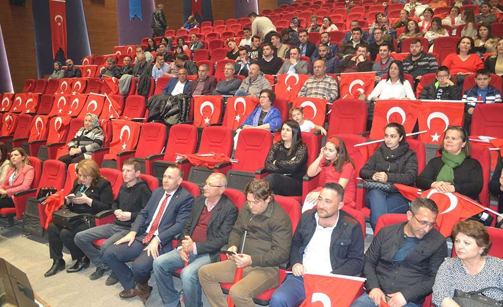 Chp Gençlik Kolları İstiklal Marşı'nın Kabulünü Unutmadı 