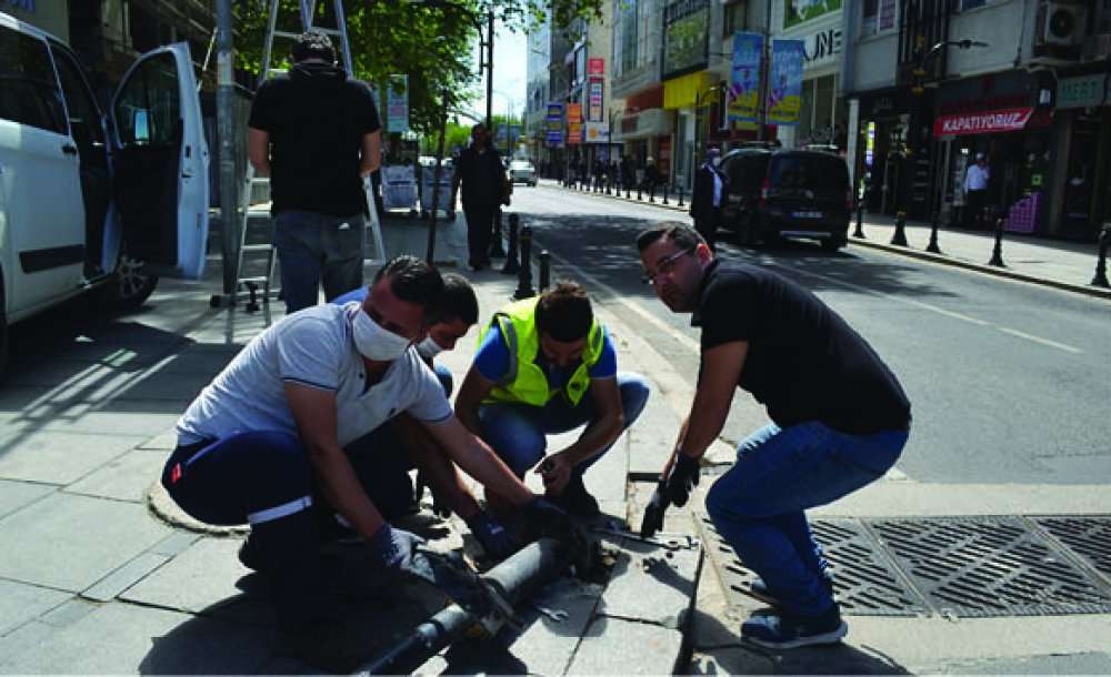 Yanmayan Aydınlatma Direkleri Tamir Edildi 