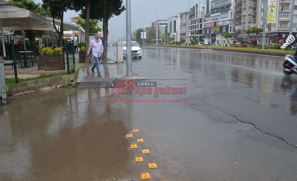 Sağanak Yağışlar Cuma Günü Geri Geliyor