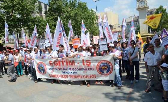 Öğretmenler Greve Çıktı