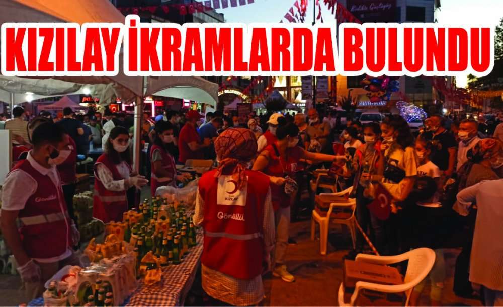Kızılay İkramlarda Bulundu 