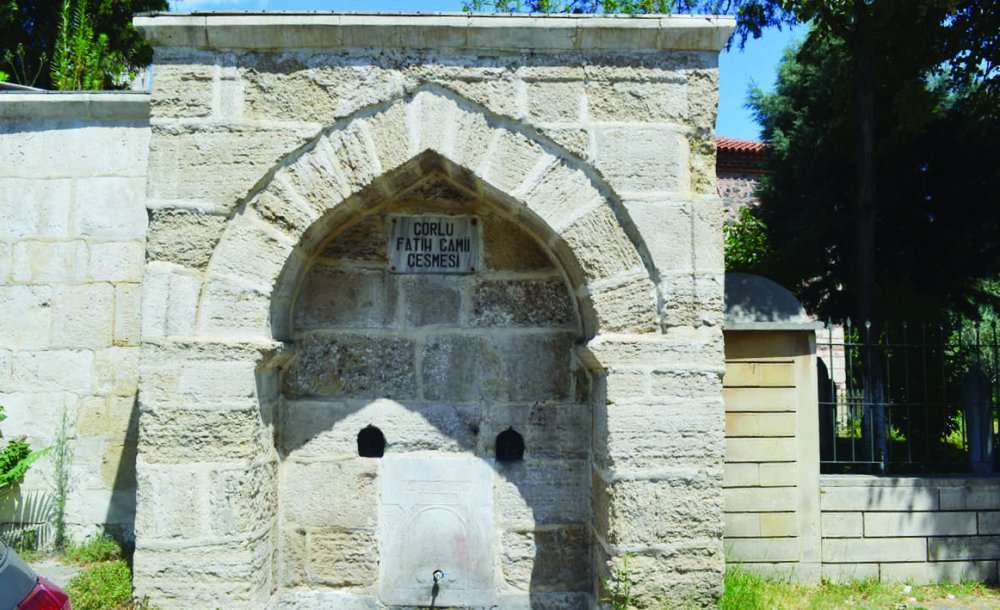 Tarihi Cami Bu Görüntüyü Hak Etmiyor 