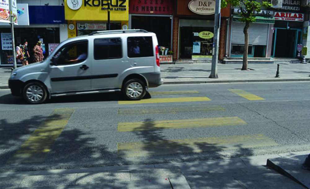 Kumyol Caddesi'ne Var, Omurtak Caddesi'ne Yok 