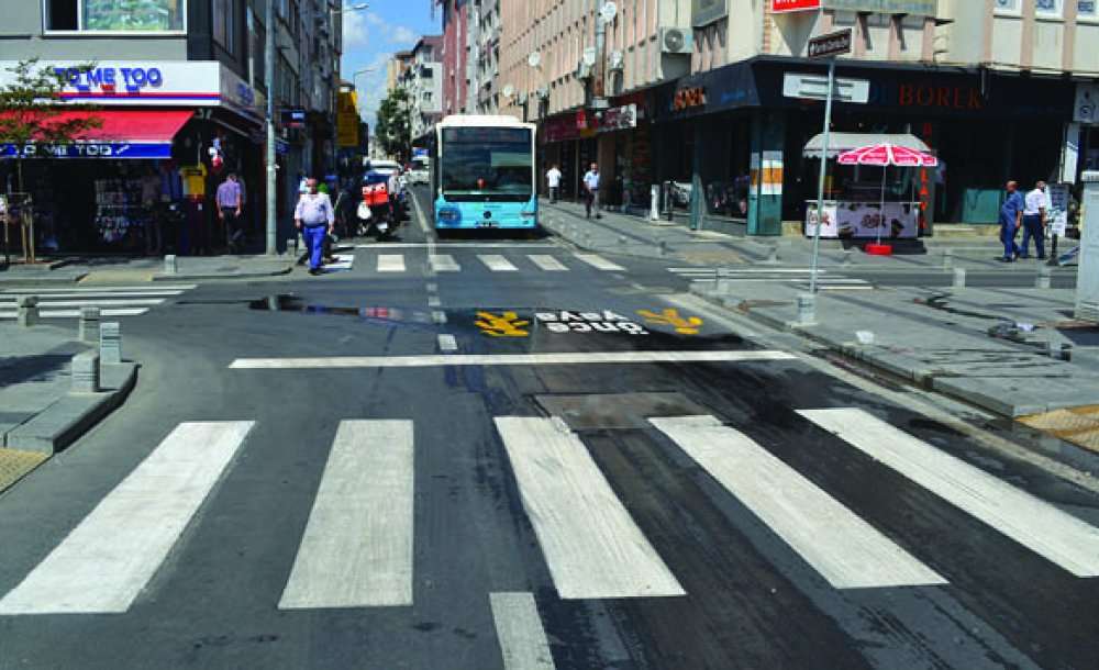 Kumyol Caddesi'ne Var, Omurtak Caddesi'ne Yok 