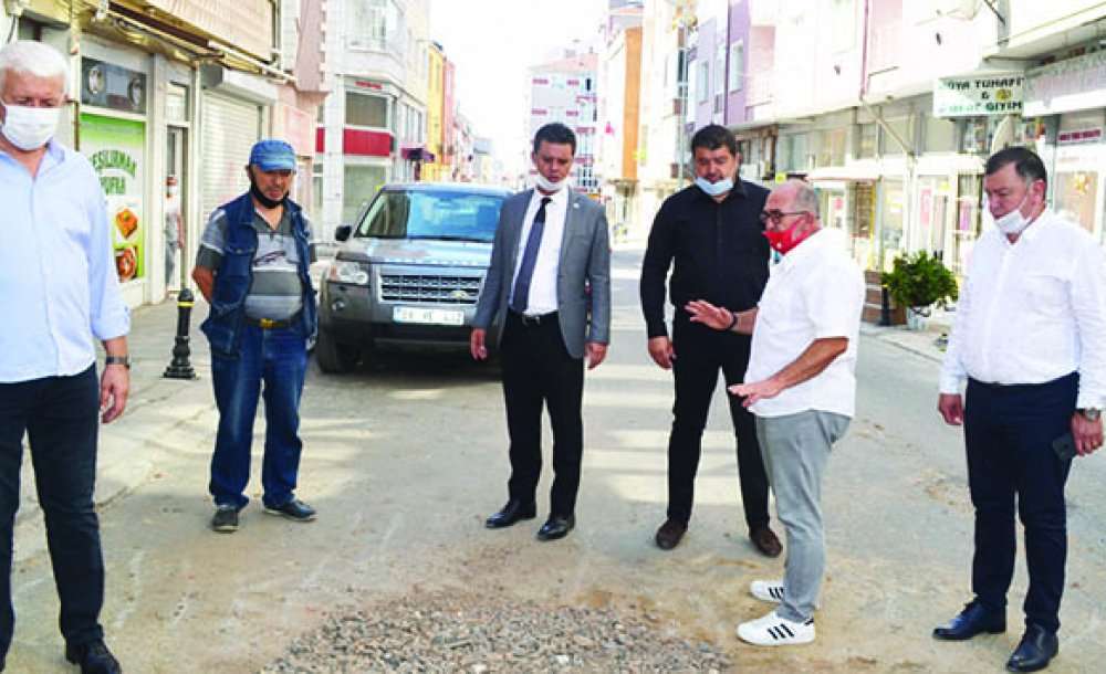  “Bu Sene 30 Bin Ton Asfalt Attık”