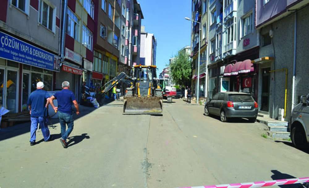  “Bu Sene 30 Bin Ton Asfalt Attık”