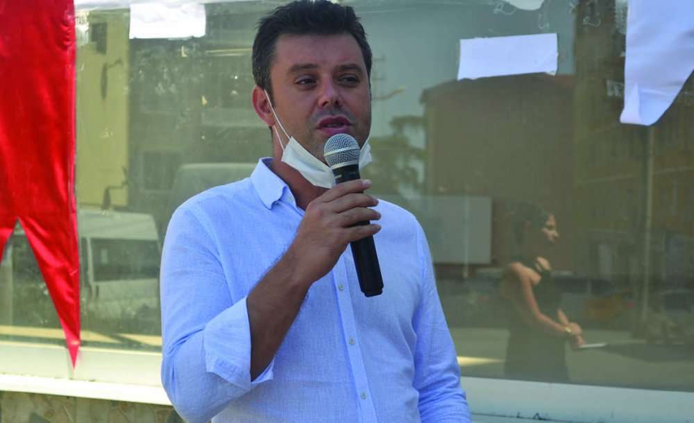 Sarıkurt,  Mahallede Çöp Topladı 
