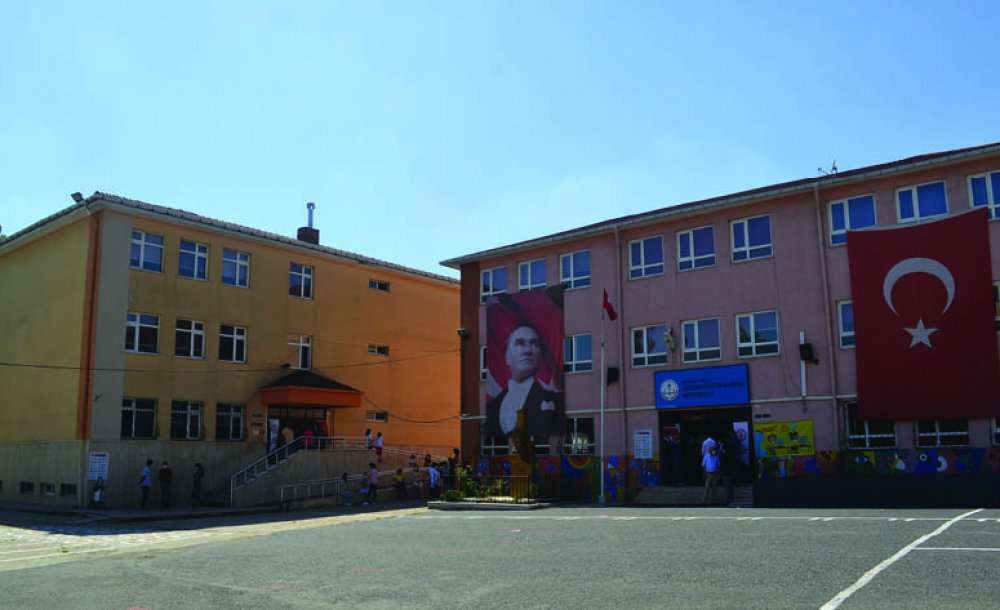 Tekirdağ'ın En Temiz Okulu Seçildi 