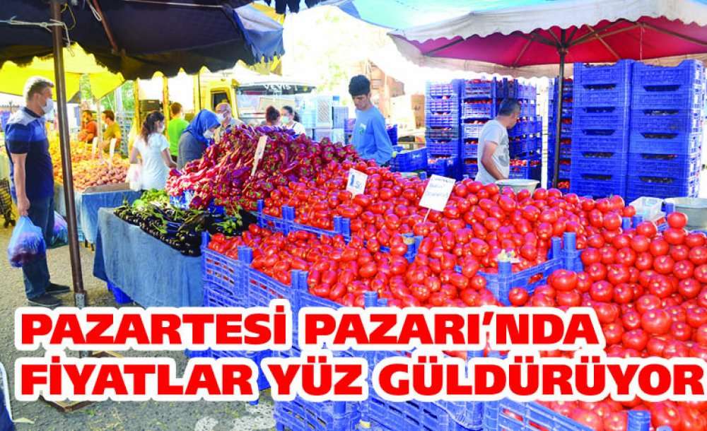 Pazartesi Pazarı'nda Fiyatlar Yüz Güldürüyor 