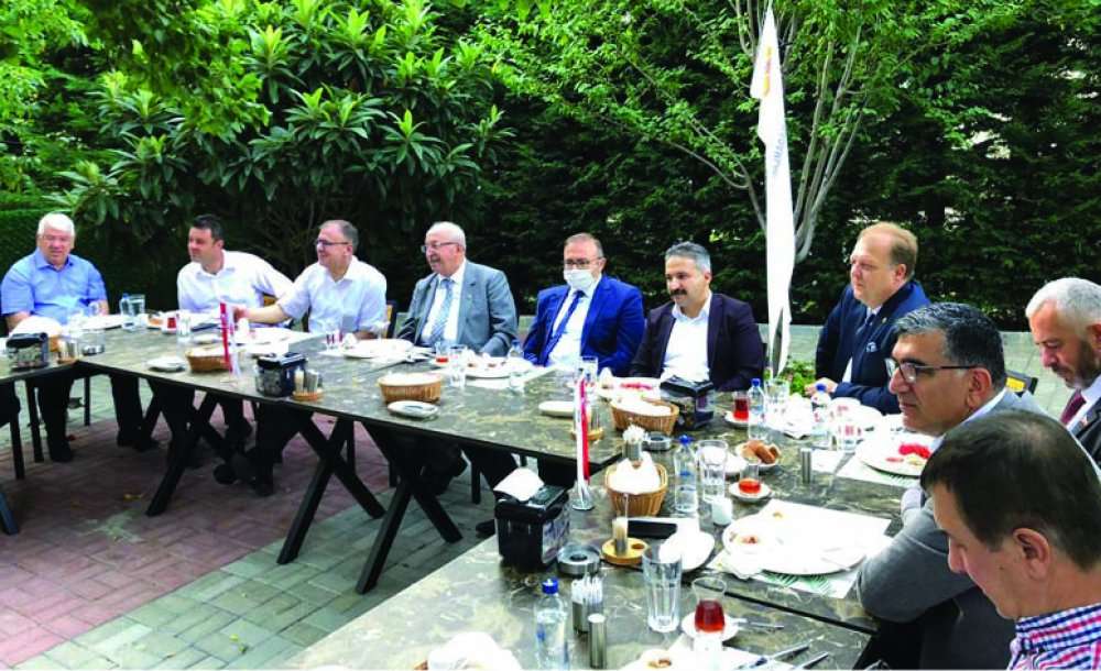 Çisad Sabah Kahvaltısı Düzenledi 