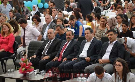 Kız Teknik Ve Meslek Lisesi'nde Mezuniyet Heyecanı  