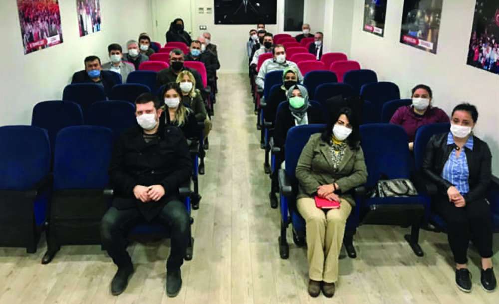Ak Parti Çorlu'da Görev Dağılımı Yapıldı 