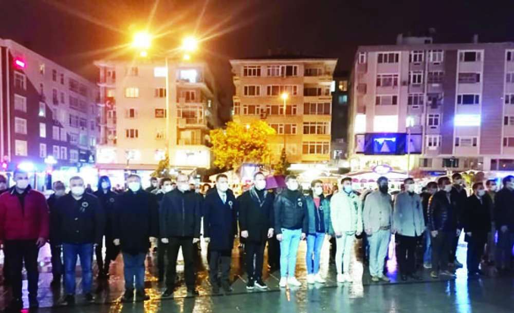 Chp'den Ata'ya Saygı Nöbeti 