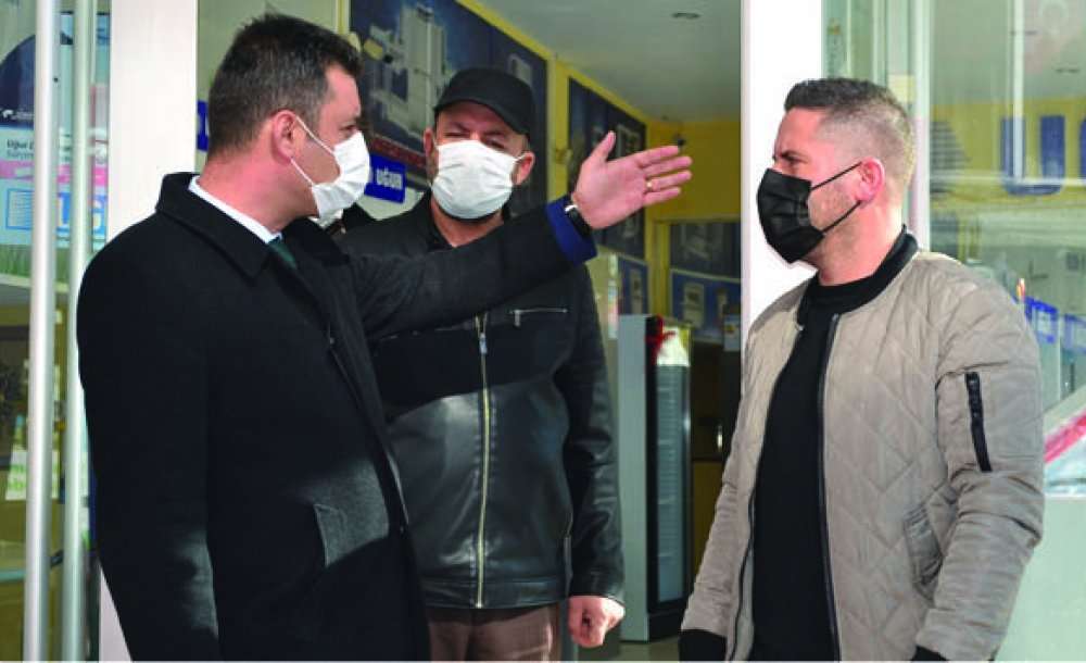 Başkan Sarıkurt, Esnafı Gezip Anket Yaptı