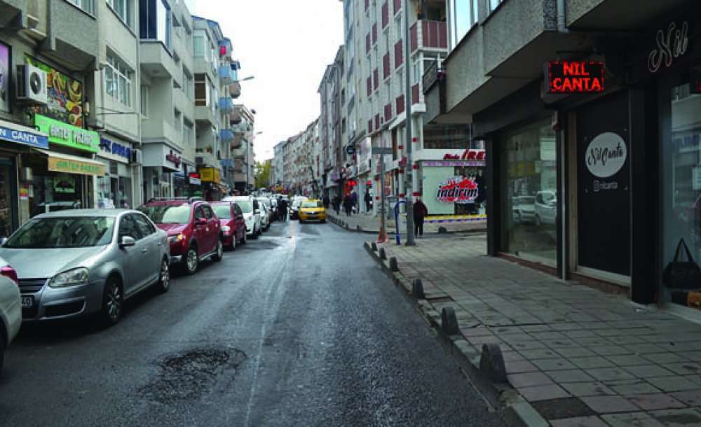 Kırılan Saksılar Kaldırıldı 