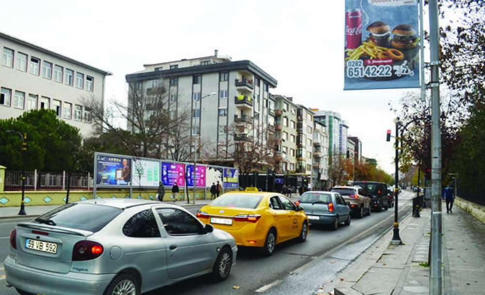 Trafik Işıklarına Bir Düzenleme Getirilsin 