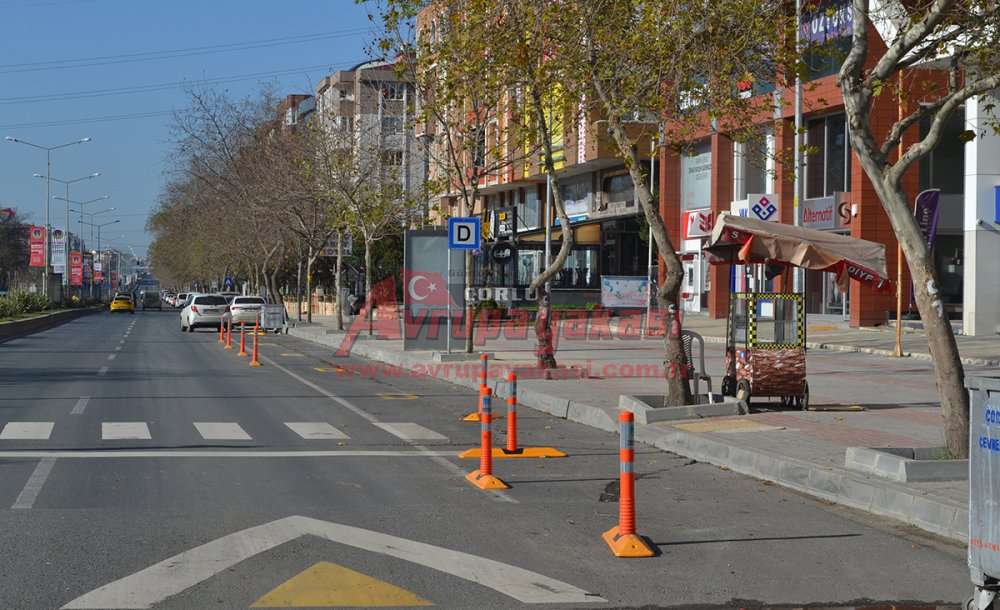 Gazetemiz Yazdı, Durakta Düzenleme Yapıldı   Kadir Başkan Sorunu Gördü