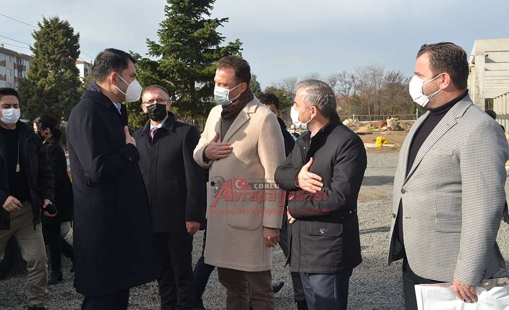 Bakan Kurum, Millet Bahçesi'ni İnceledi 
