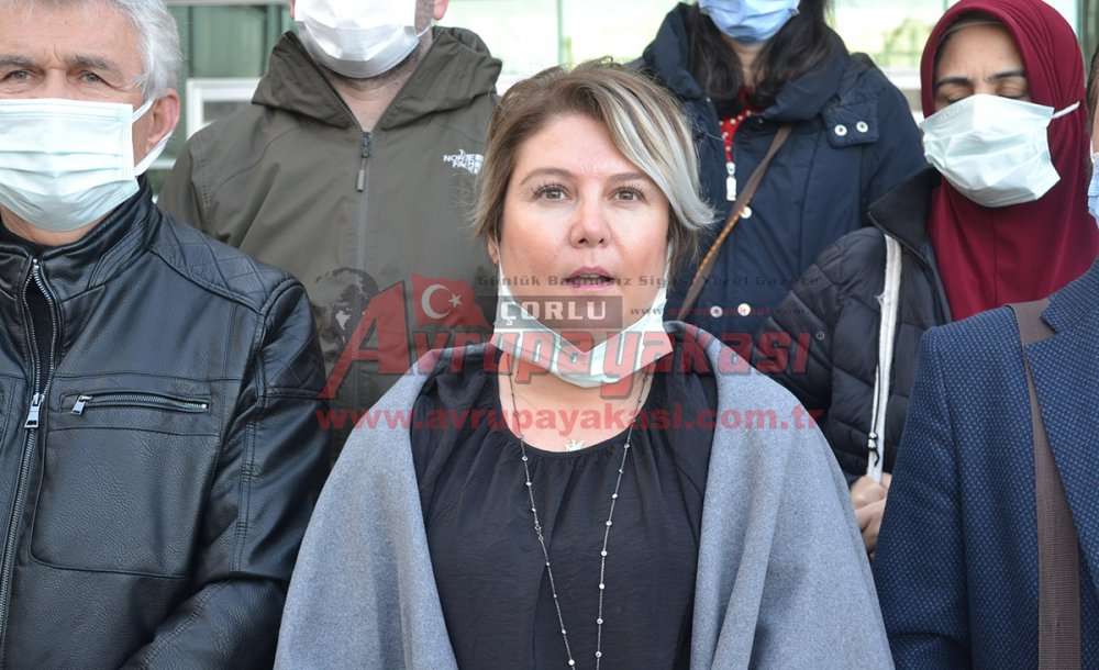 Tren Kazasında Oğlu Oğuz Arda Sel'i Kaybeden Anne Mısra Öz,  “İsterlerse 8 Trilyon Ceza Versinler”