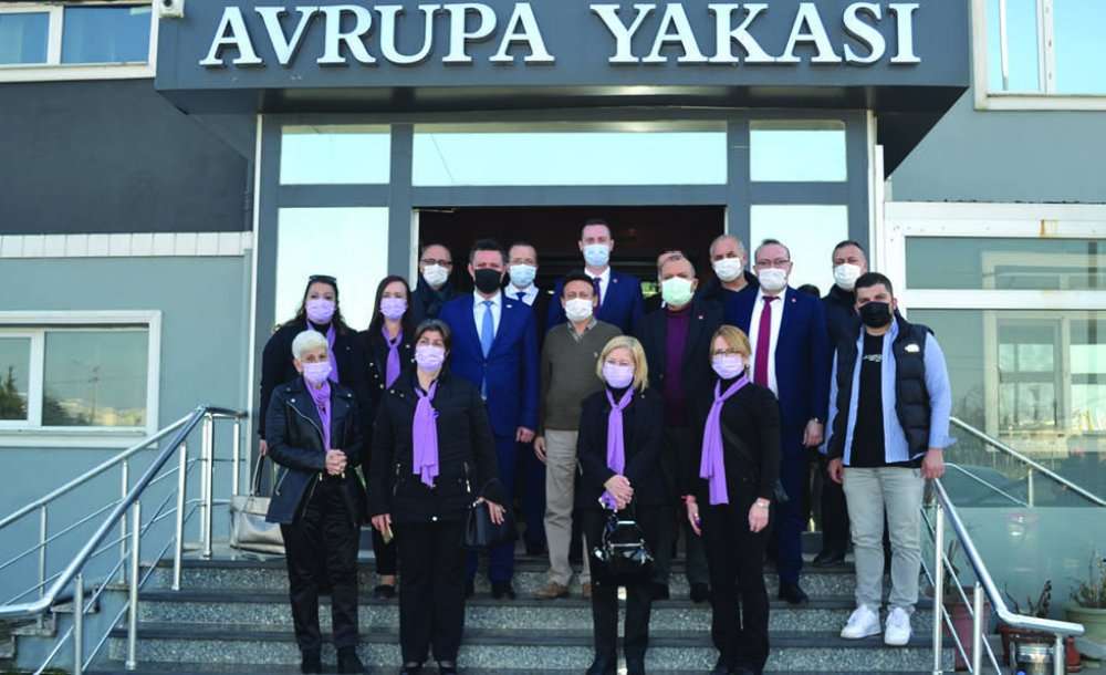 Gazetemizin Kuruluşunun 17'ini Yıl Dönümünü Kutladılar 