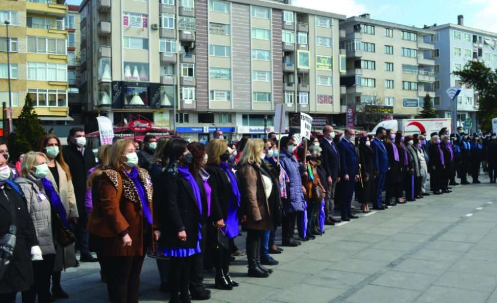 8 Mart Dünya Kadınlar Günü Kutlandı 
