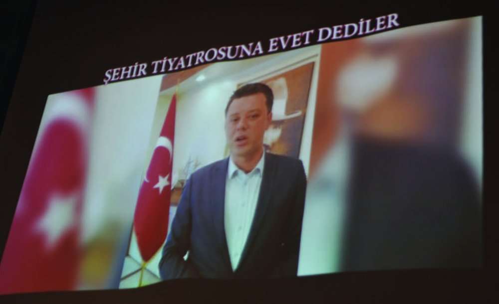 Şehir Tiyatrosu İçin İlk Meşale Yakıldı 