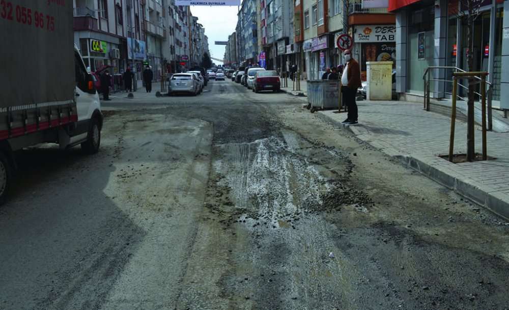 Yollar Yapboza Döndü 