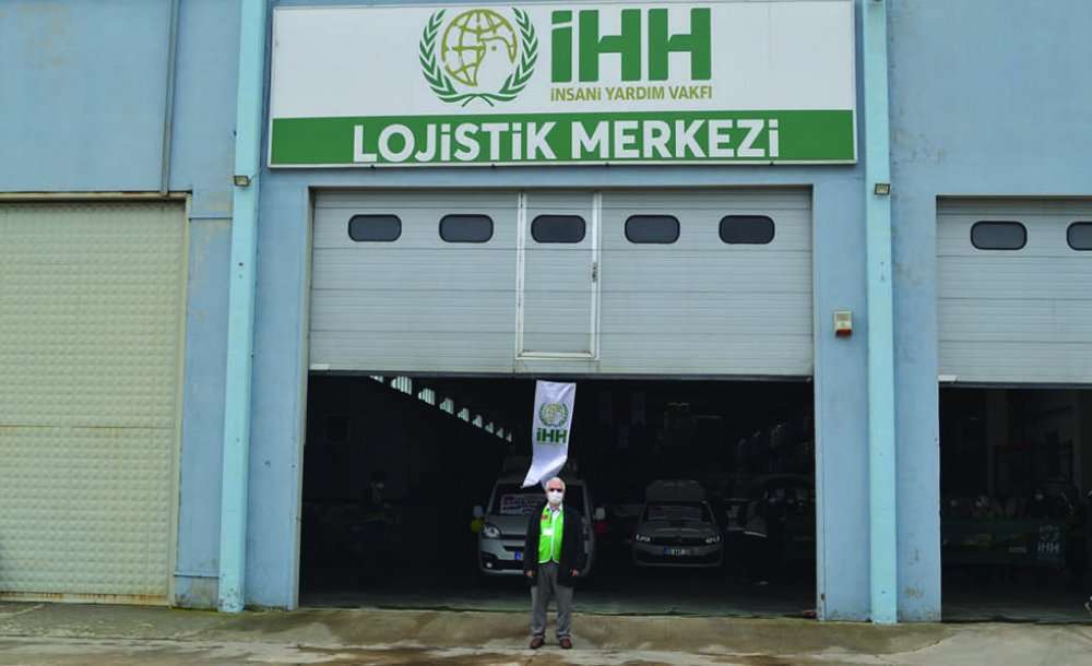 İhh Gıda Kolisi Dağıttı 