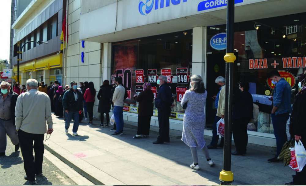 3 Günün Ardından Şehir Merkezi Hınca Hınç Doldu 