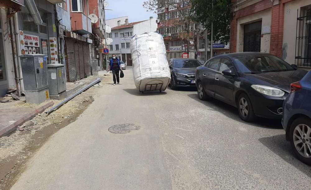 Çekçekçilere Yasak Yok Mu?