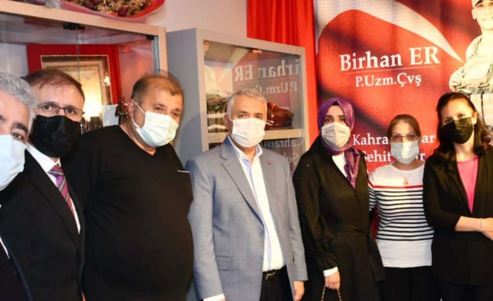 İdlip Şehidi Birhan Er'in Annesini Ziyaret Ettiler