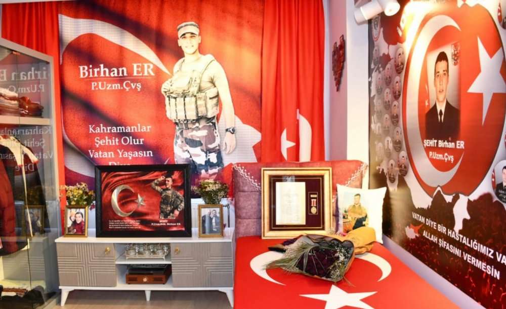 İdlip Şehidi Birhan Er'in Annesini Ziyaret Ettiler