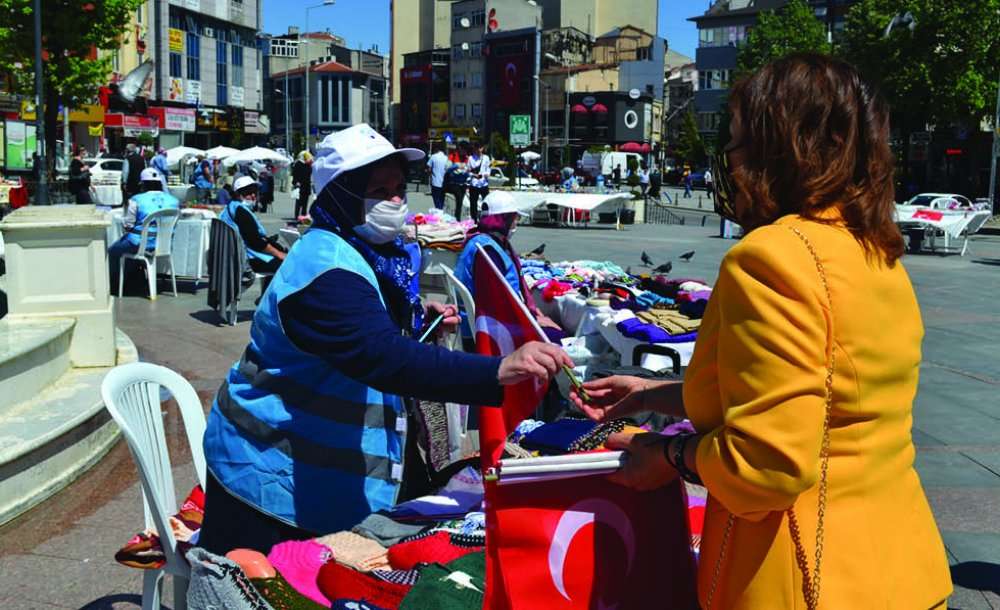 19 Mayıs İçin Hanımeli Çarşısı Kuruldu 