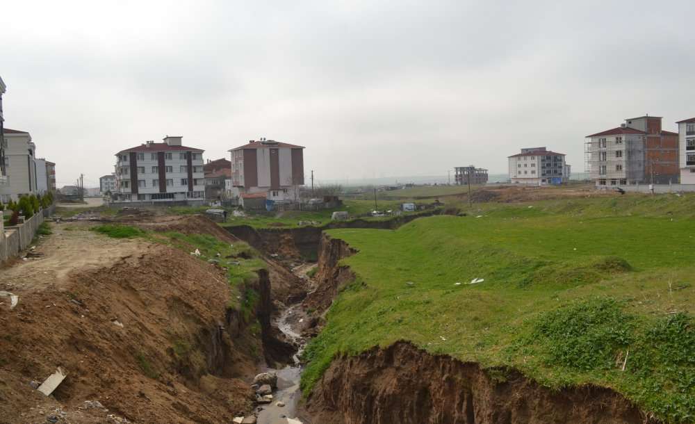 Dere Vatandaşları Korkutuyor 