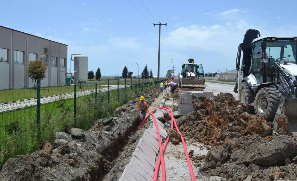 Elektrik Hatları Yer Altına Alınıyor