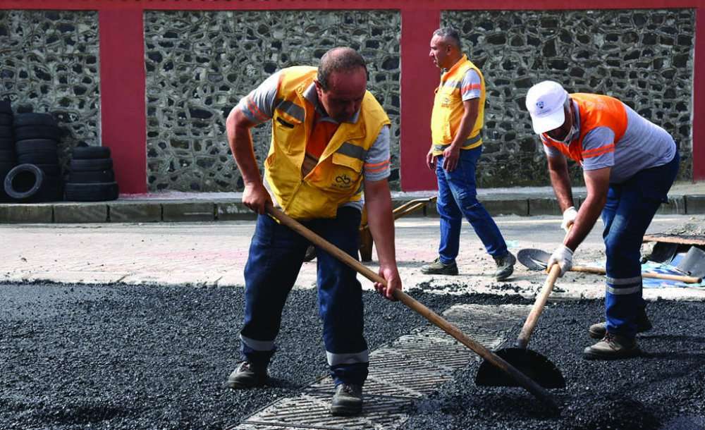 "ekiplerimiz Yoğun Mesai Harcıyor"