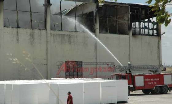 Çorlu`da Fabrika Yangını