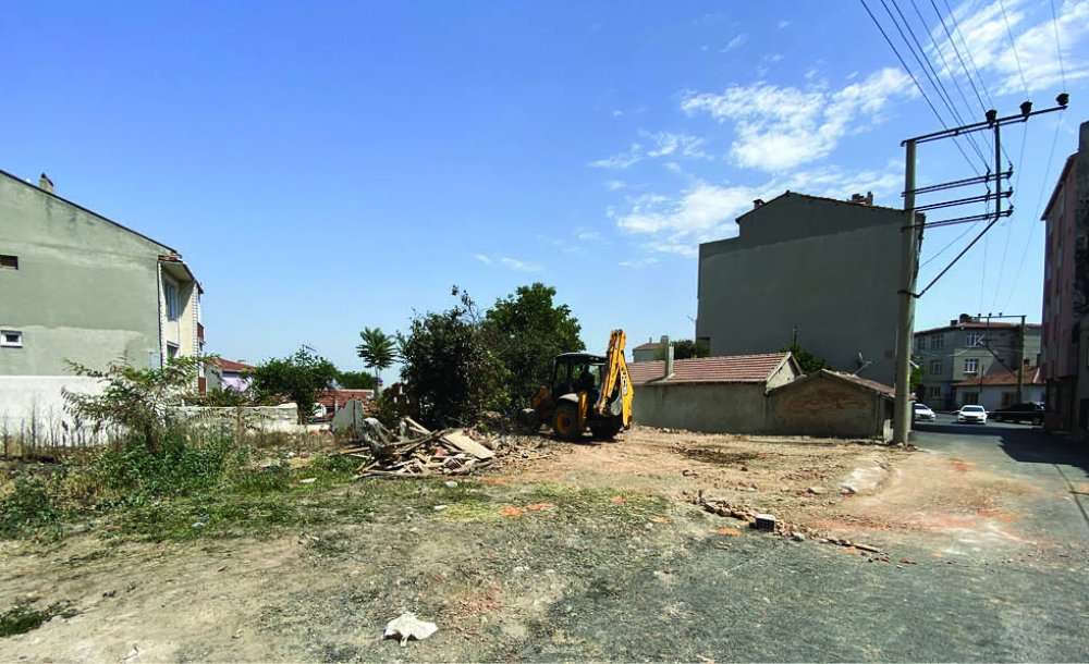 Aylar Sonra Nihayet Yıkıldı 