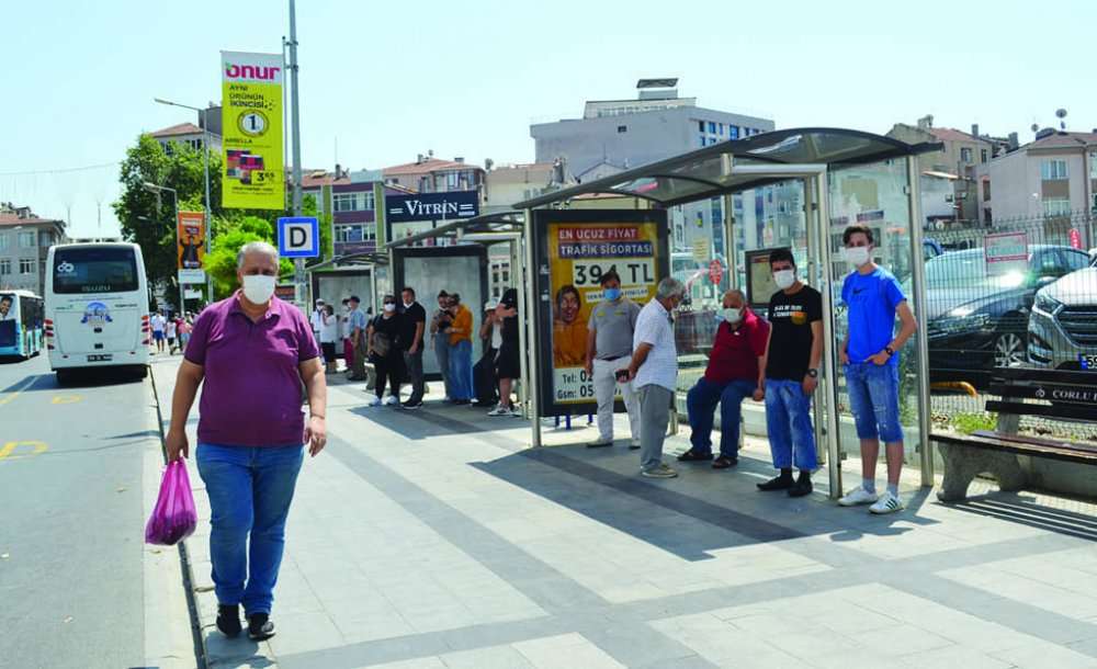 Geç Gelen Otobüsler İsyan Ettiriyor