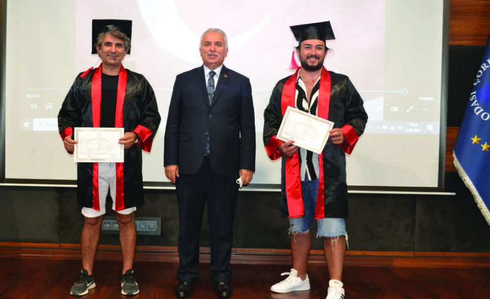 Yıllar Sonra Diploma Heyecanı Yaşadılar  