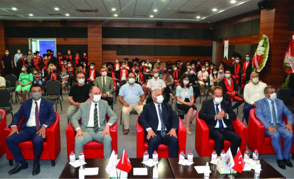 Yıllar Sonra Diploma Heyecanı Yaşadılar  