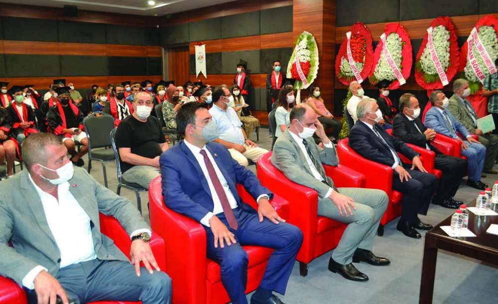 Yıllar Sonra Diploma Heyecanı Yaşadılar  