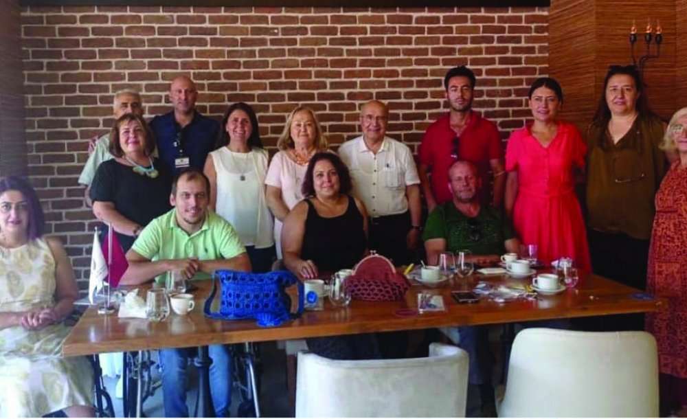 Sanatseverler Dayanışma Kahvaltısında Bir Araya Geldiler