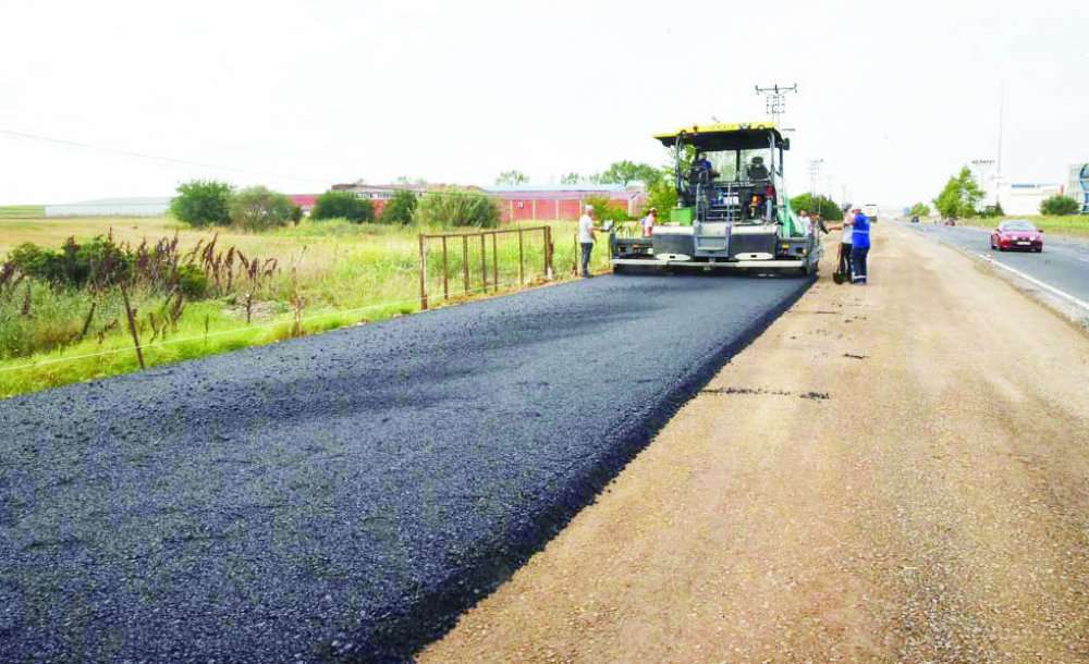 Trafiğe Kapatılan Ali Osman Çelebi Bulvarı'nda Çalışmalar Sürüyor 