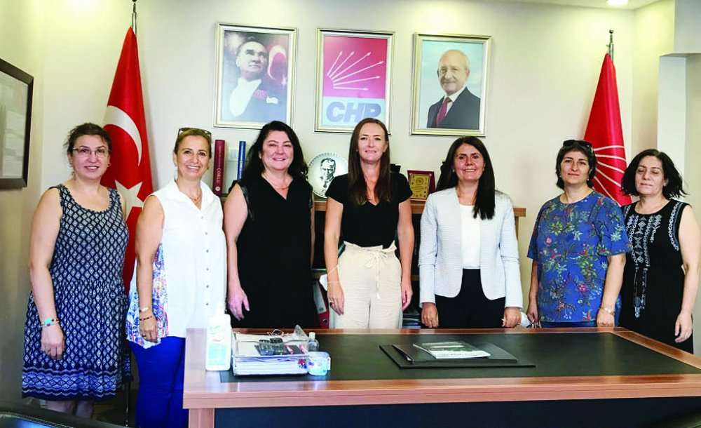 2 Aday'da Chp'yi Ziyaret Etti 