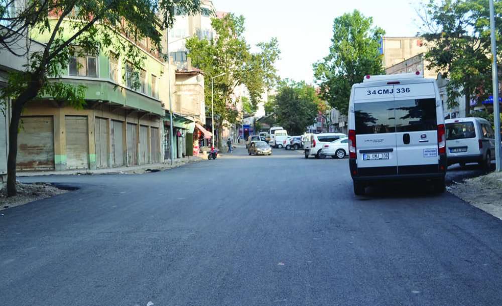 Çorlu Belediyesi Asfalt Serimine Hız Verdi 
