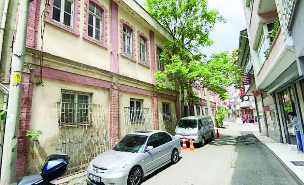 Başkanlar Değişti Binaların Durumu Değişmedi!