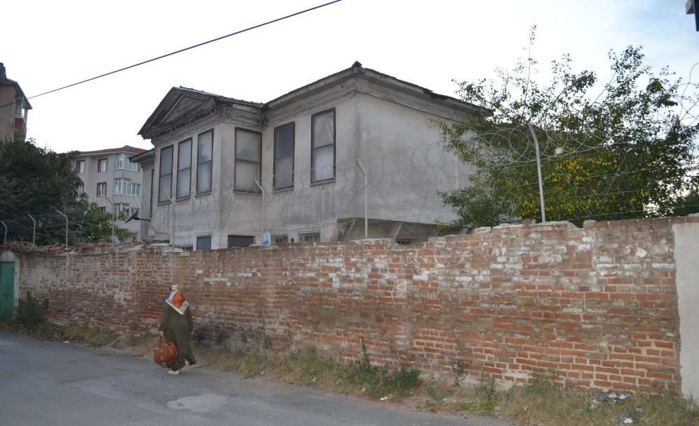 Restorasyonu Hala Başlamadı!