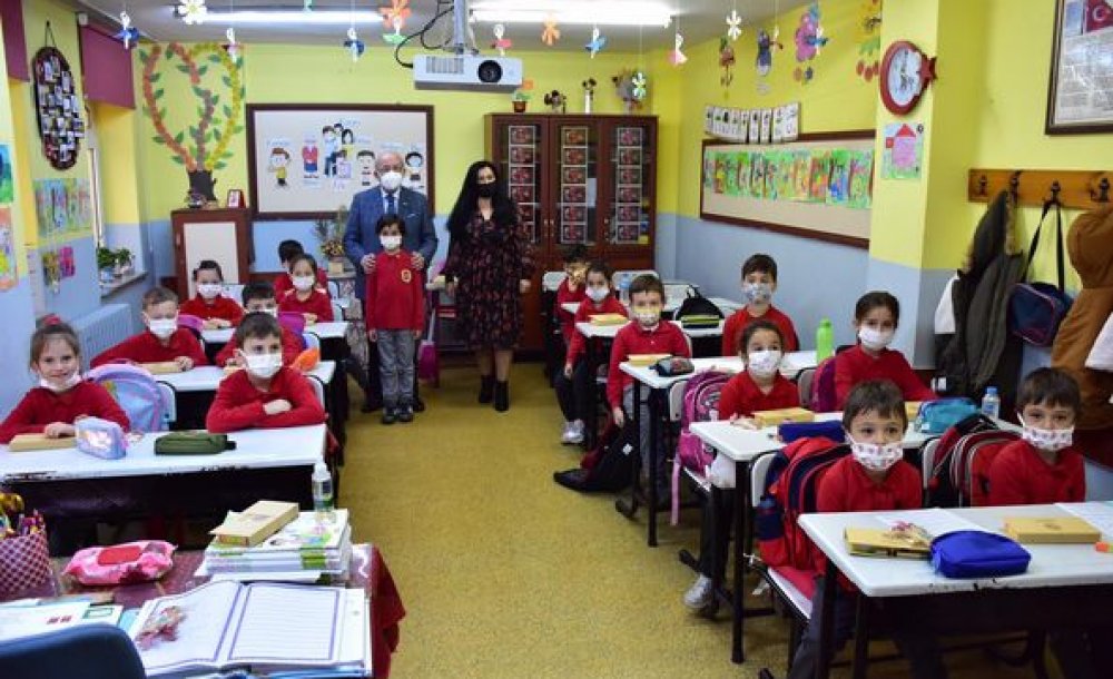 Başkan Albayrak Öğrencilerin Davetini Kırmadı 