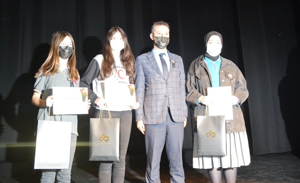 10 Kasım Oratoryosu Duygu Dolu Anlar Yaşattı 